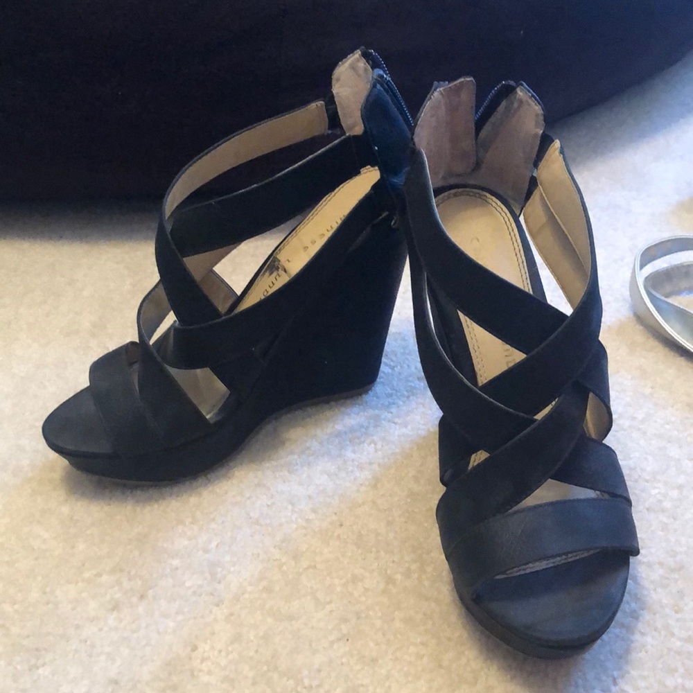 Chinese laundry black wedges size 7